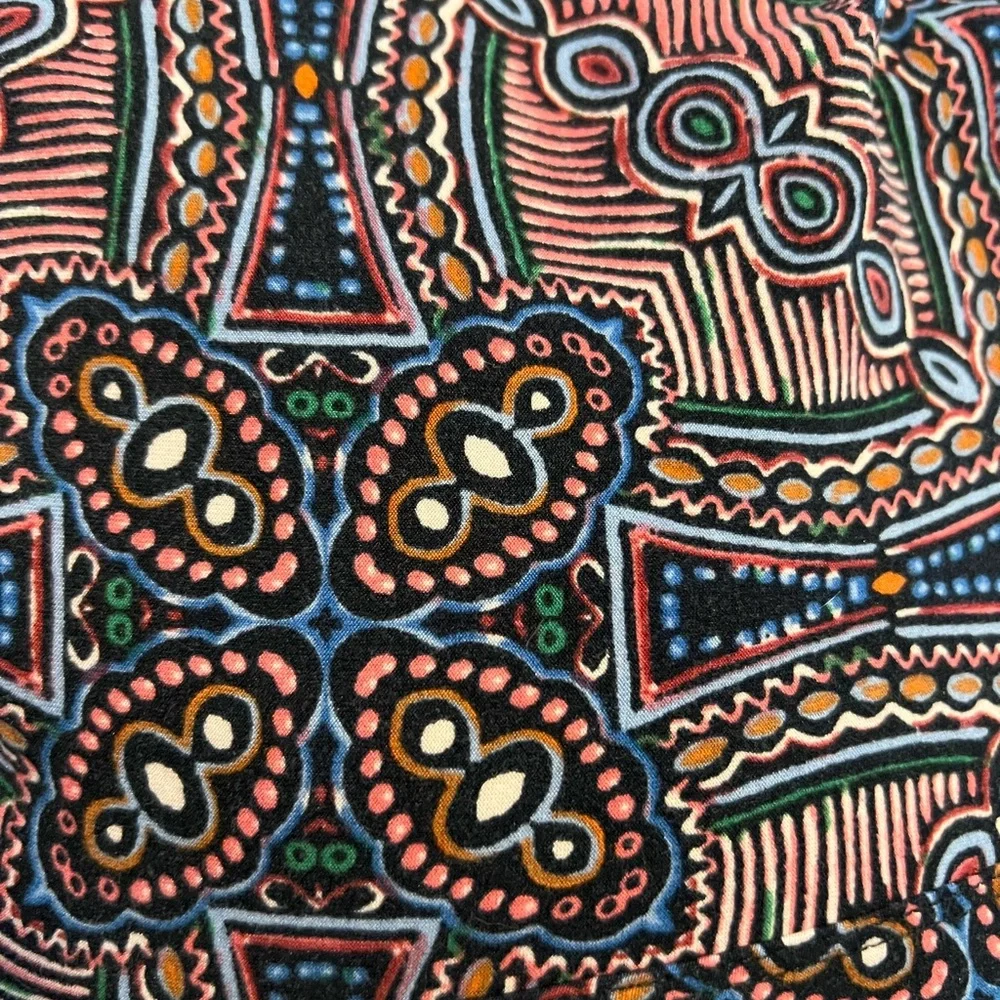 LuLaRoe One Size Multicolor Patterned Leggings. - Picture 2 of 3